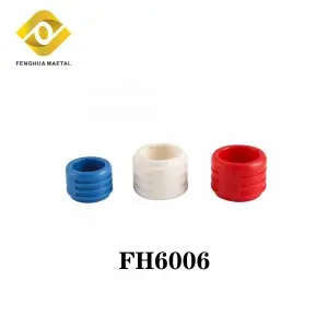 Can easily connect the pipes PEX Compression Fitting